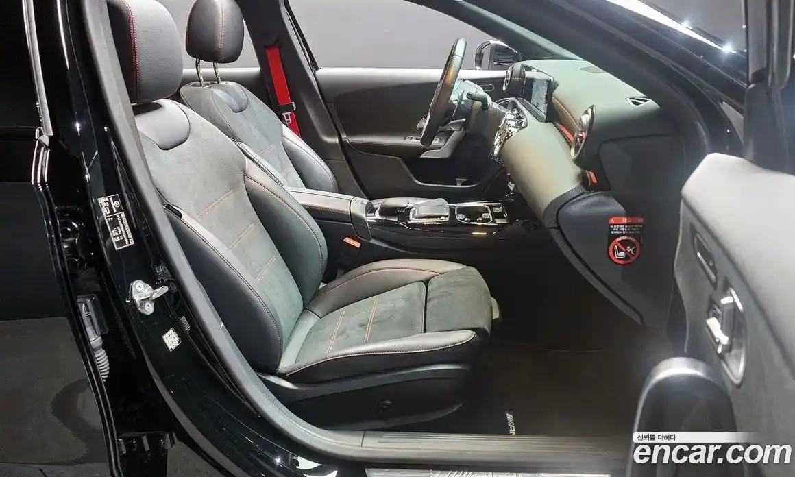 Mercedes-Benz A-Class 2022 2.0 Автомат в Москве № 175593, фото 17