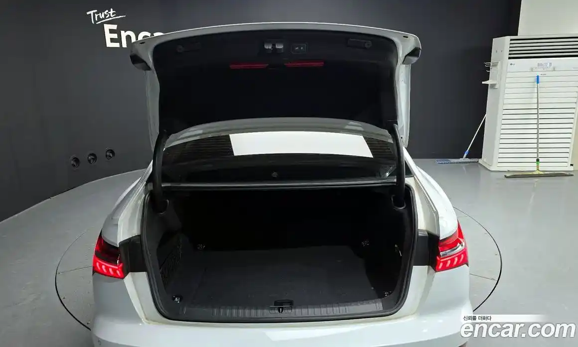 Audi A6 2020 2.0 Автомат в Москве № 182246, фото 16