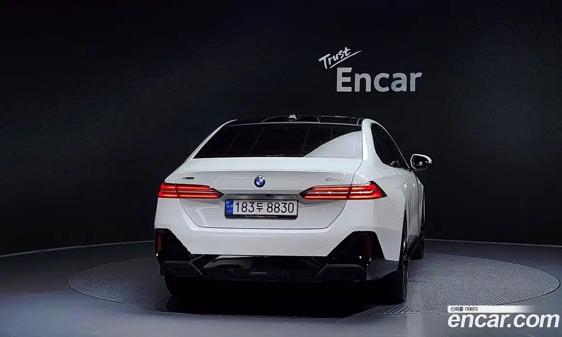 BMW 5-Series 2024 2.0 Автомат в Москве № 188412, фото 1