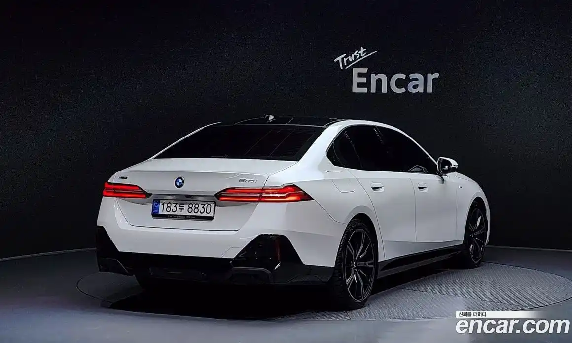 BMW 5-Series 2024 2.0 Автомат в Москве № 188412, фото 11