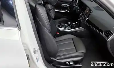 BMW 3-Series 2022 2.0 Автомат в Москве № 188550, миниатюра 6