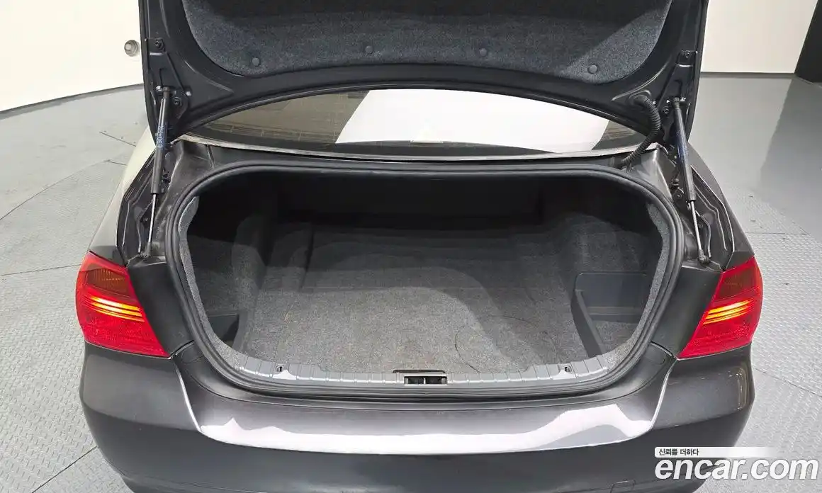 BMW 3-Series 2005 2.0 Автомат в Москве № 191960, фото 16