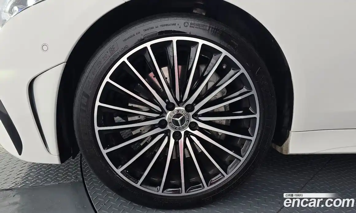 Mercedes-Benz CLS-Class 2023 3.0 Автомат в Москве № 194472, фото 16