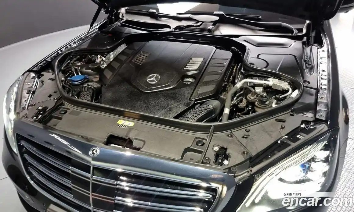 Mercedes-Benz S-Class 2020 4.0 Автомат в Москве № 194957, фото 1