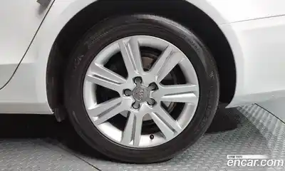 Audi A4 2012 2.0 Автомат в Москве № 196677, миниатюра 6