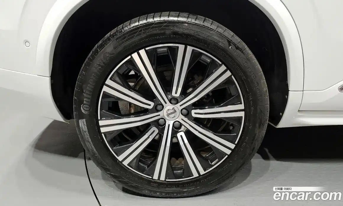 Volvo XC90 2020 2.0 Автомат в Москве № 196938, фото 3