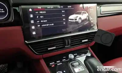 Porsche Cayenne 2022 3.0 Автомат в Москве № 197394, миниатюра 11