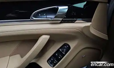 Porsche Panamera 2016 3.6 Автомат в Москве № 197644, миниатюра 2