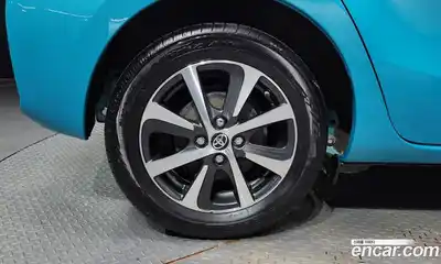 Toyota Prius 2018 1.5 Автомат в Москве № 199605, миниатюра 5