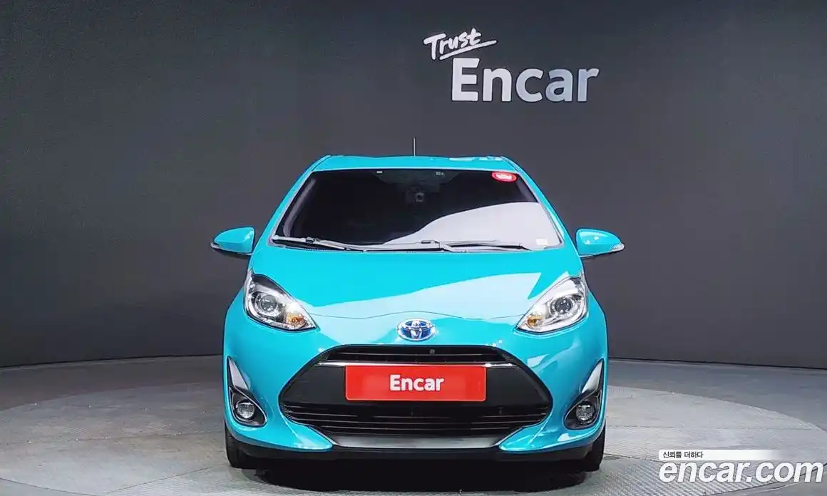 Toyota Prius 2018 1.5 Автомат в Москве № 199605, фото 10