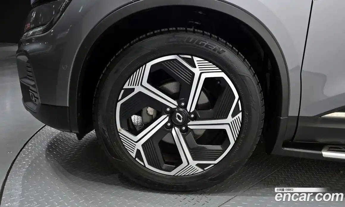 Renault QM6 2024 2.0 Автомат в Москве № 205833, фото 13