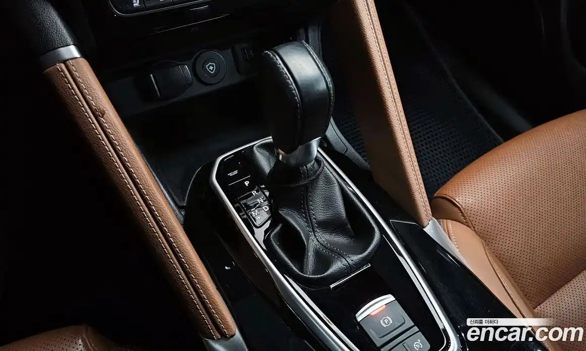 Renault QM6 2024 2.0 Автомат в Москве № 205833, фото 16