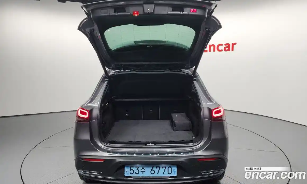 Mercedes-Benz EQA 2021 0.2 Автомат в Москве № 206183, фото 12