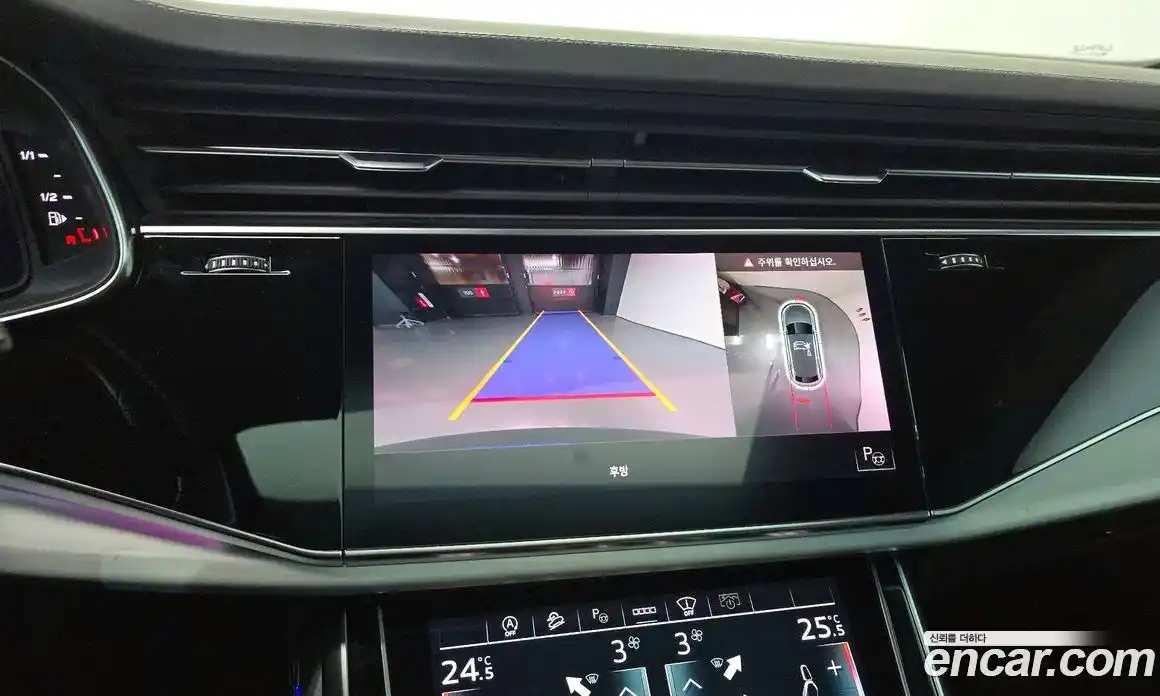 Audi Q8 2021 3.0 Автомат в Москве № 212577, фото 11