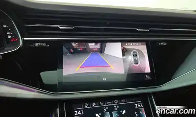 Audi Q8 2021 3.0 Автомат в Москве № 212577, миниатюра 11