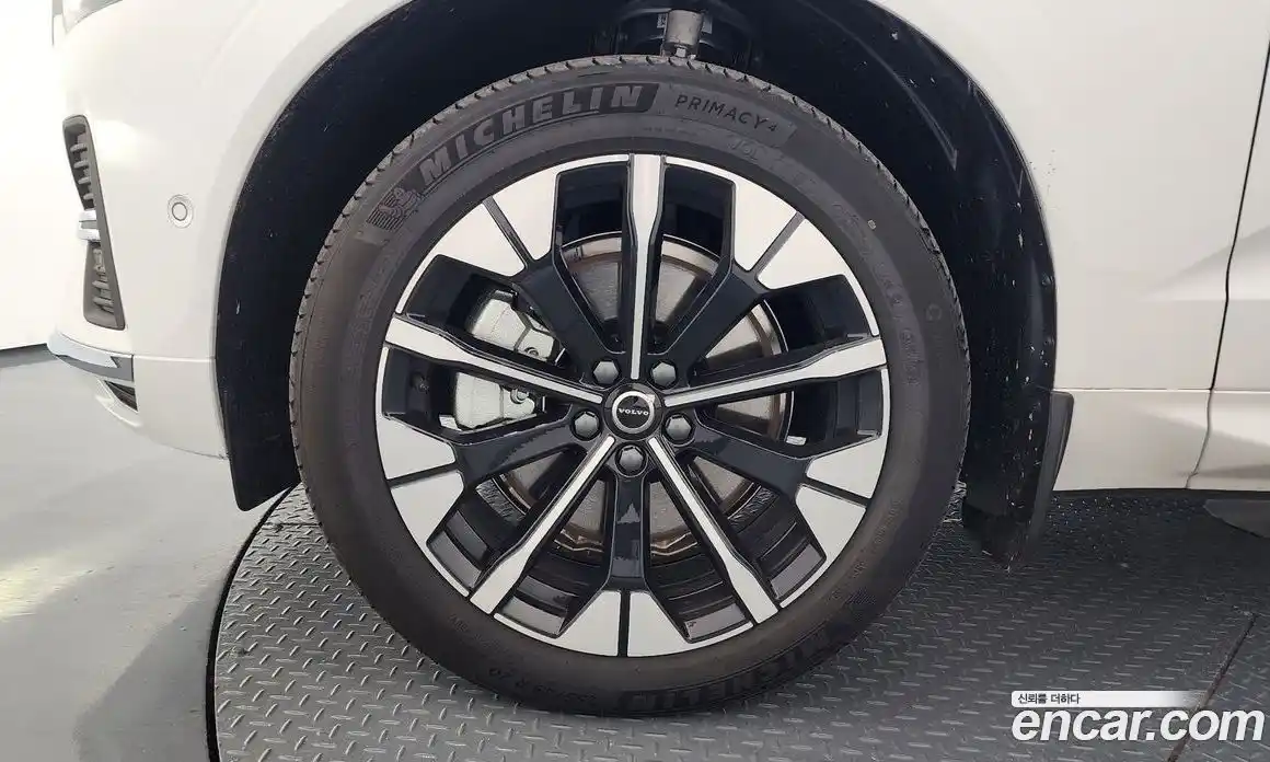 Volvo XC60 2026 2.0 Автомат в Москве № 212771, фото 16