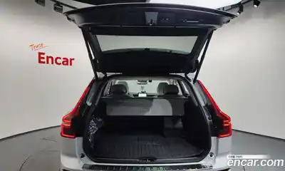 Volvo XC60 2026 2.0 Автомат в Москве № 212771, миниатюра 3