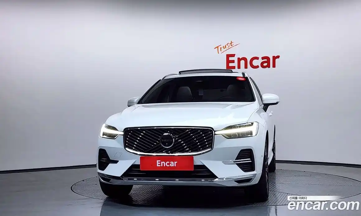 Volvo XC60 2026 2.0 Автомат в Москве № 212771, фото 4