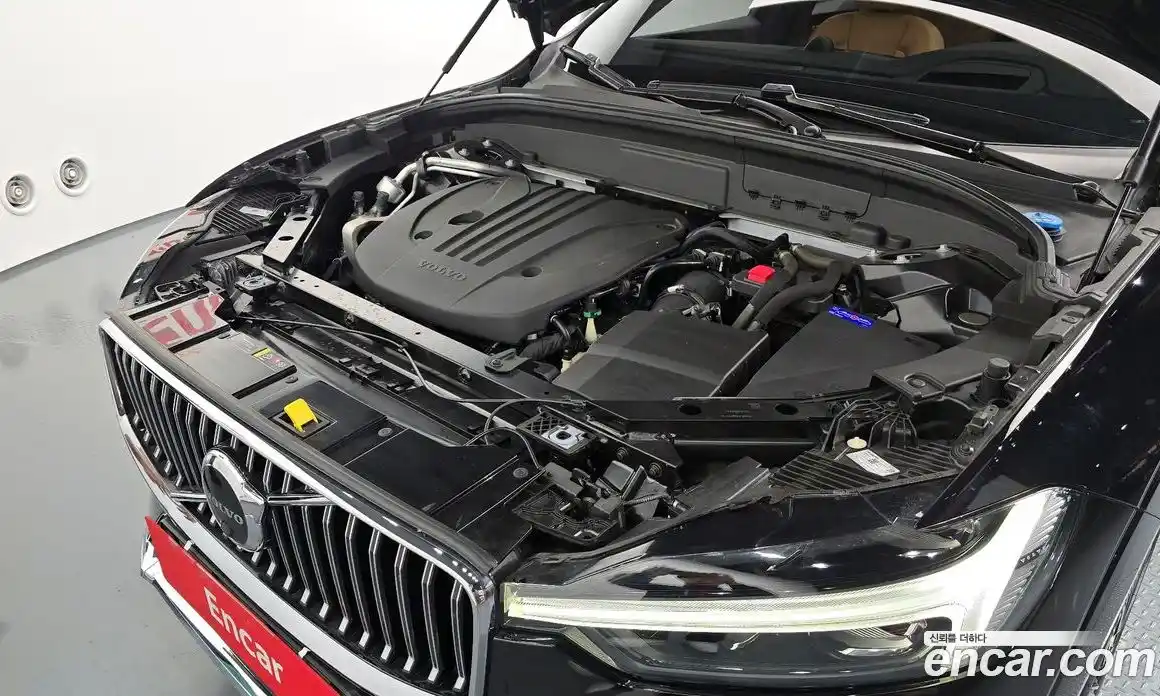 Volvo XC60 2022 2.0 Автомат в Москве № 212849, фото 17