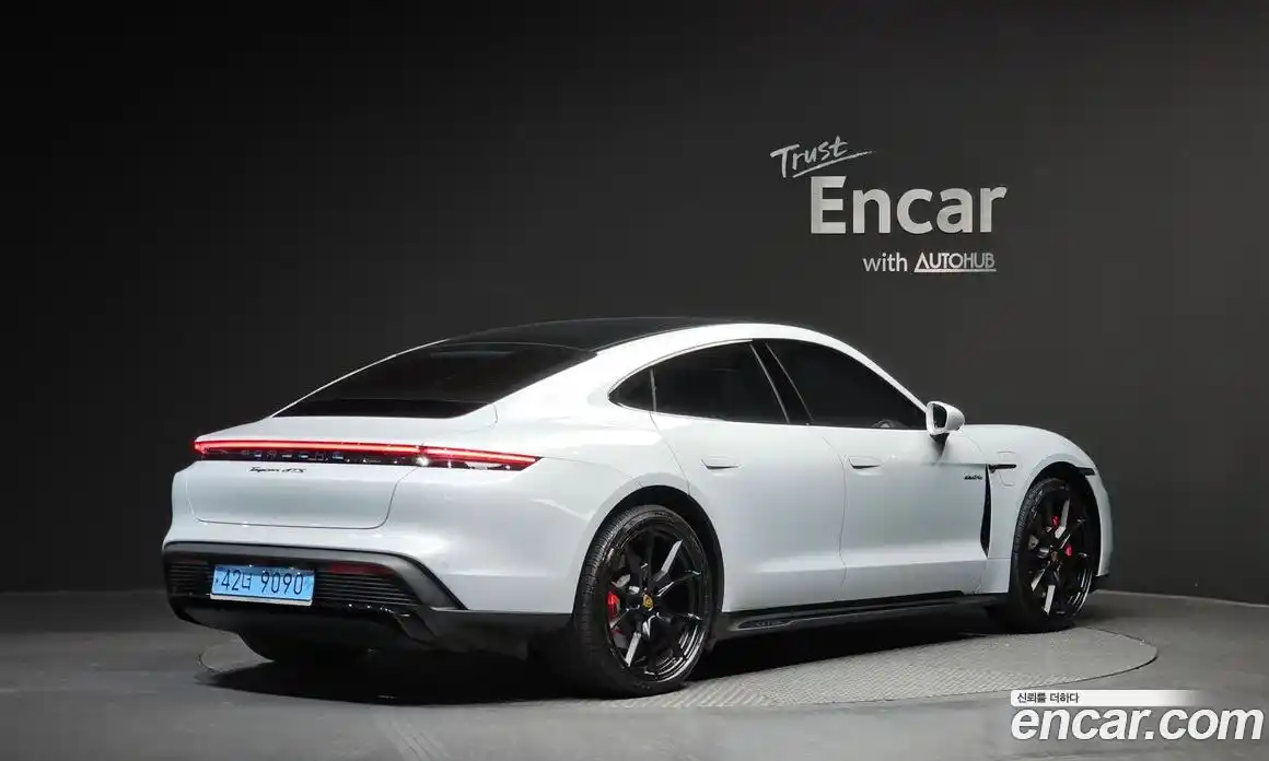 Porsche Taycan 2023 0.1 Автомат в Москве № 213137, фото 15