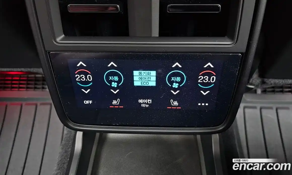 Porsche Taycan 2023 0.1 Автомат в Москве № 213137, фото 17