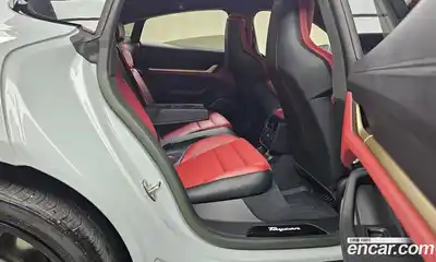 Porsche Taycan 2023 0.1 Автомат в Москве № 213137, миниатюра 4
