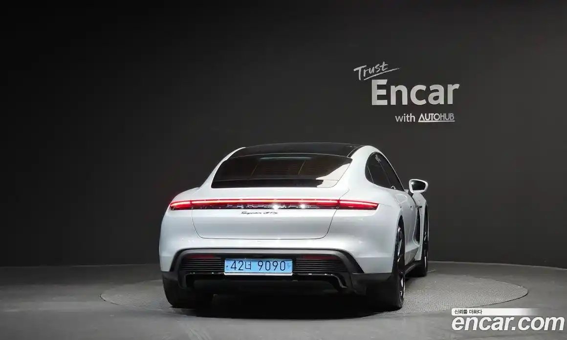 Porsche Taycan 2023 0.1 Автомат в Москве № 213137, фото 5