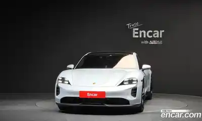 Porsche Taycan 2023 0.1 Автомат в Москве № 213137, миниатюра 6