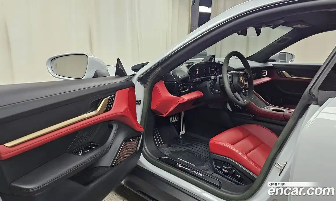 Porsche Taycan 2023 0.1 Автомат в Москве № 213137, фото 7