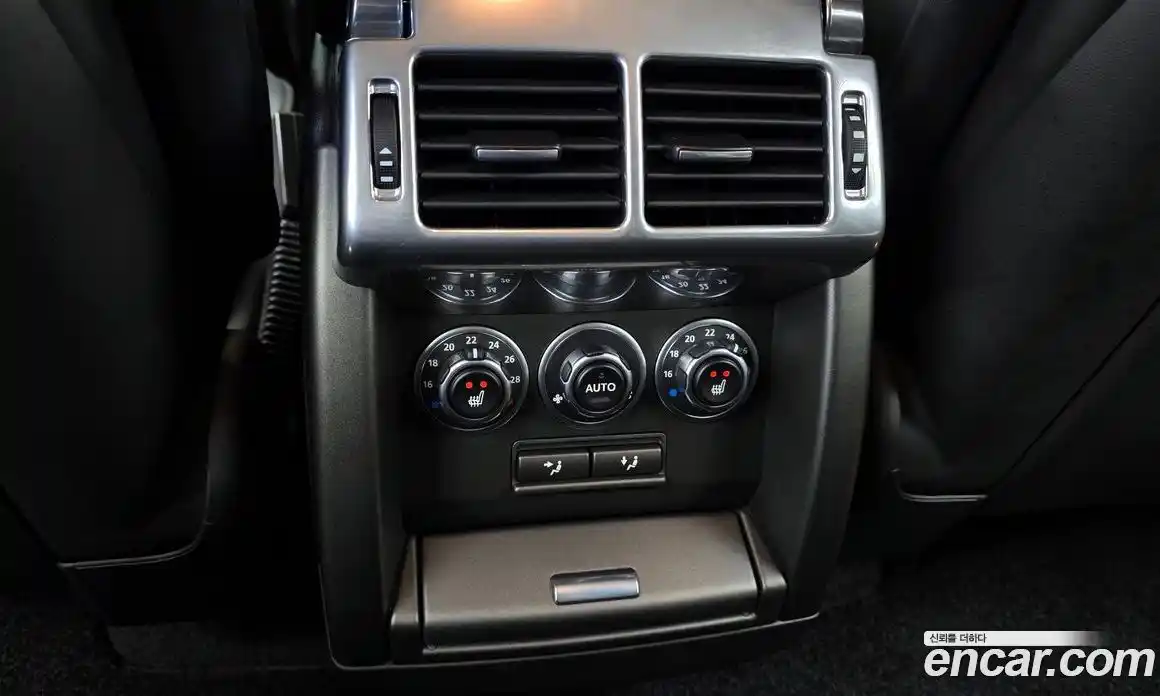 Land Rover Range-Rover 2012 5.0 Автомат в Москве № 213557, фото 18