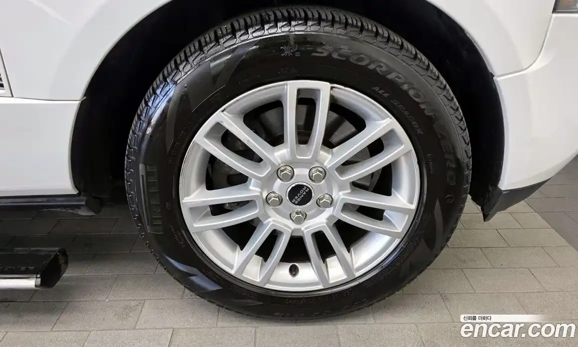 Land Rover Range-Rover 2012 5.0 Автомат в Москве № 213557, фото 9