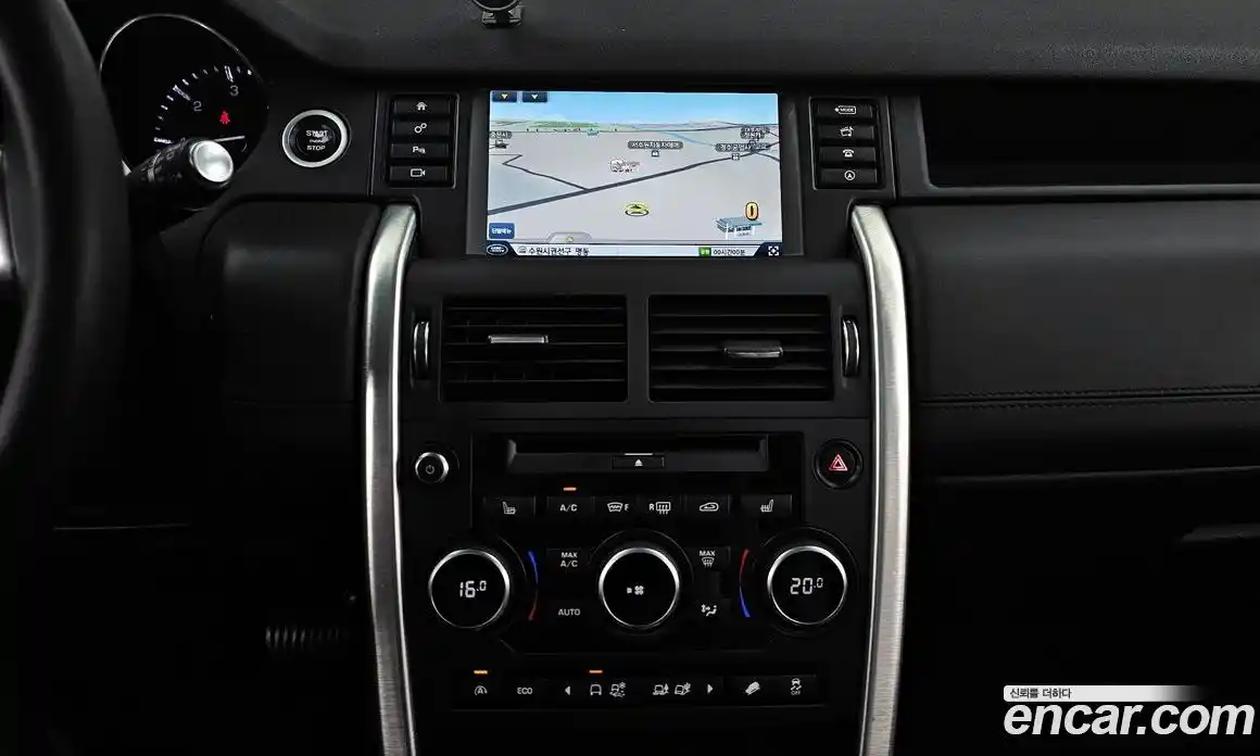 Land Rover Discovery Sport 2016 2.0 Автомат в Москве № 213573, фото 14