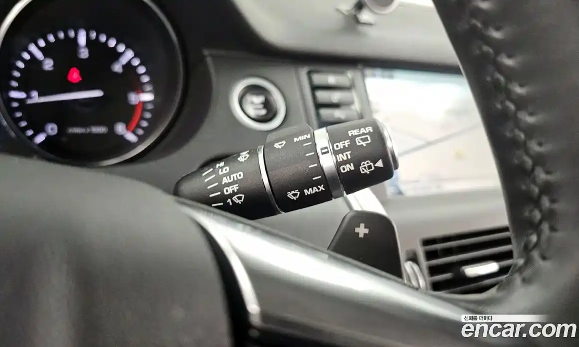 Land Rover Discovery Sport 2016 2.0 Автомат в Москве № 213573, фото 18