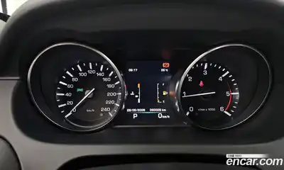 Land Rover Discovery Sport 2016 2.0 Автомат в Москве № 213573, миниатюра 3