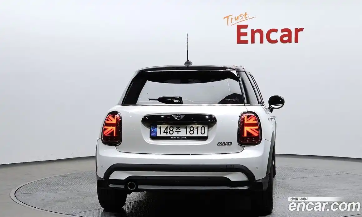 Mini Cooper 2023 1.5 Автомат в Москве № 214179, фото 4