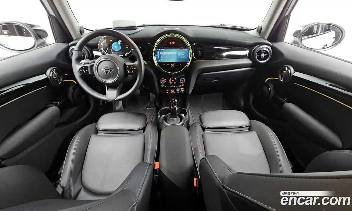 Mini Cooper 2023 1.5 Автомат в Москве № 214179, фото 8