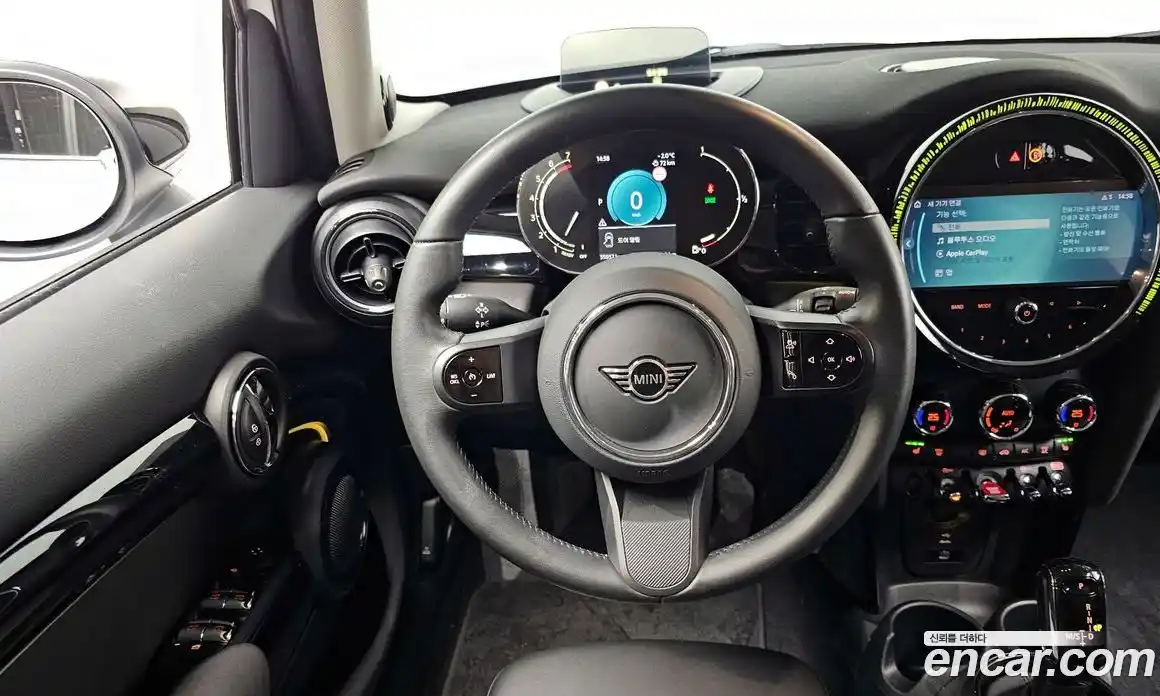 Mini Cooper 2023 1.5 Автомат в Москве № 214179, фото 9