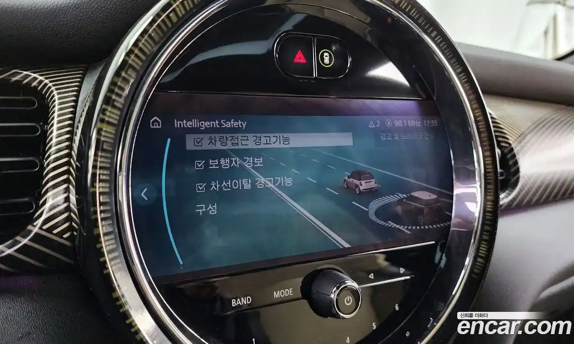 Mini Cooper 2023 1.5 Автомат в Москве № 214325, фото 16