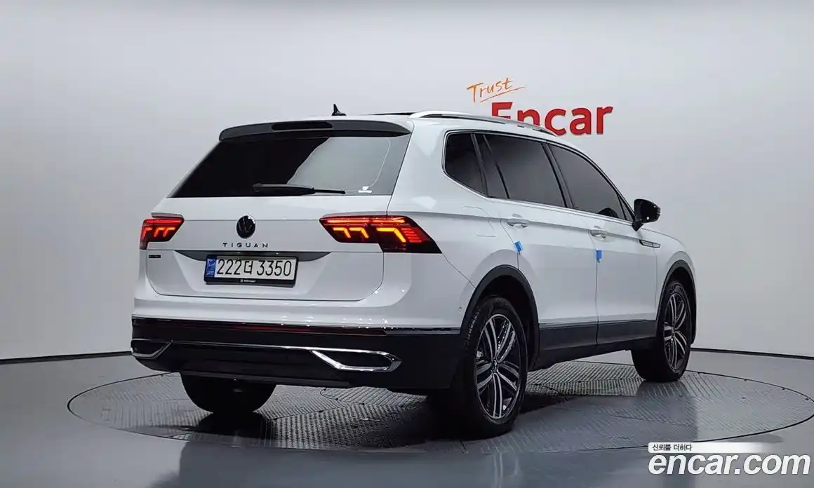 Volkswagen Tiguan 2023 2.0 Автомат в Москве № 215083, фото 13