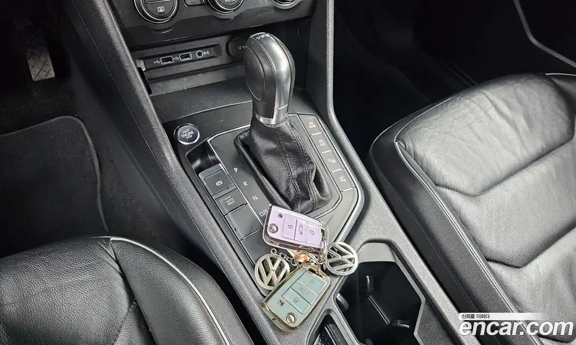 Volkswagen Tiguan 2018 2.0 Автомат в Москве № 215148, фото 12