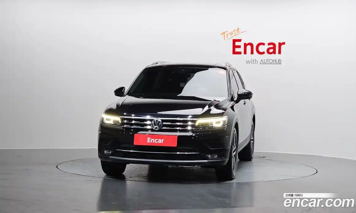 Volkswagen Tiguan 2018 2.0 Автомат в Москве № 215148, фото 19