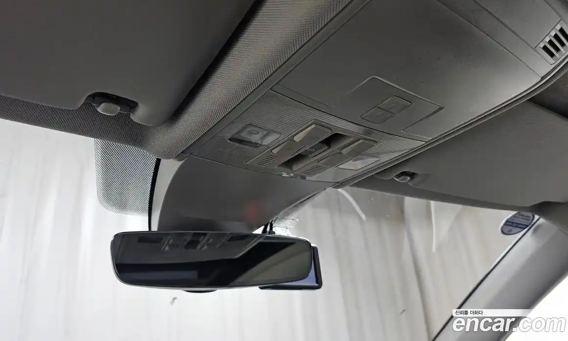 Volkswagen Tiguan 2018 2.0 Автомат в Москве № 215148, фото 7