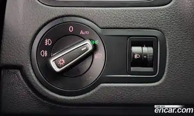 Volkswagen Polo 2015 1.4 Автомат в Москве № 215206, миниатюра 2