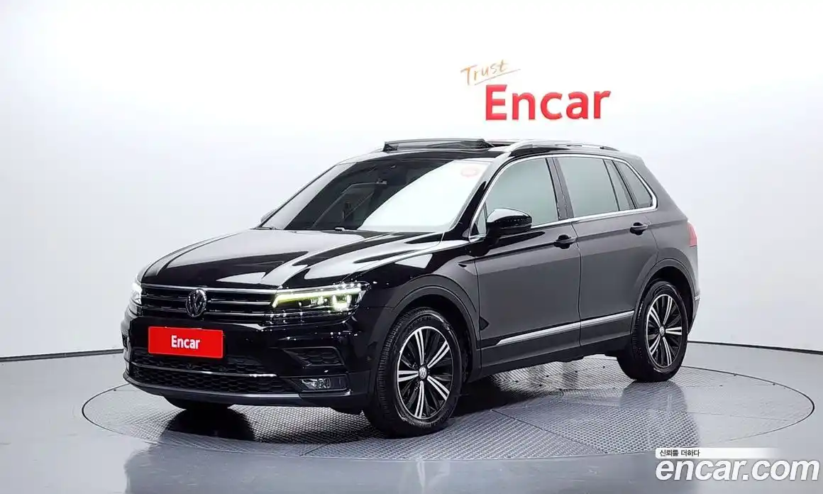 Volkswagen Tiguan 2020 2.0 Автомат в Москве № 215291, фото 13
