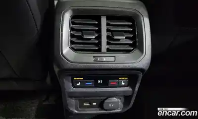 Volkswagen Tiguan 2020 2.0 Автомат в Москве № 215291, миниатюра 2