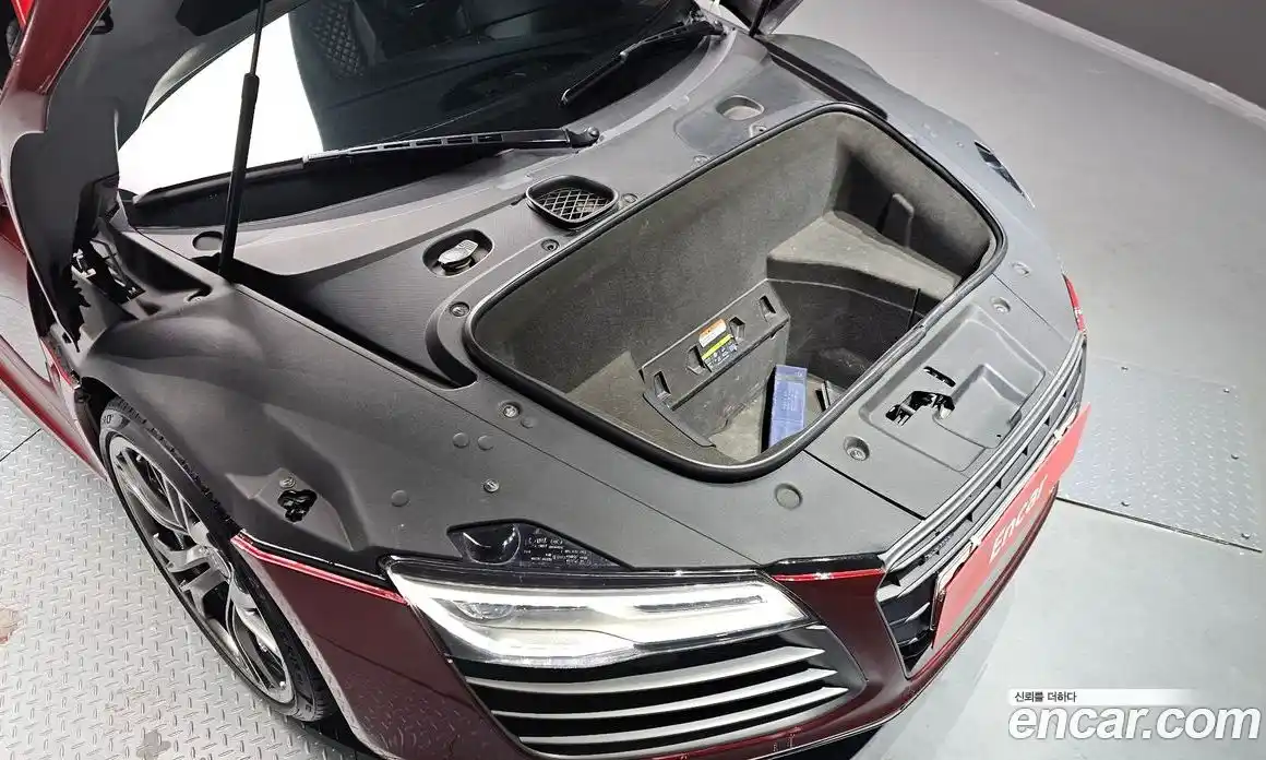 Audi R8 2015 5.2 Автомат в Москве № 223445, фото 13