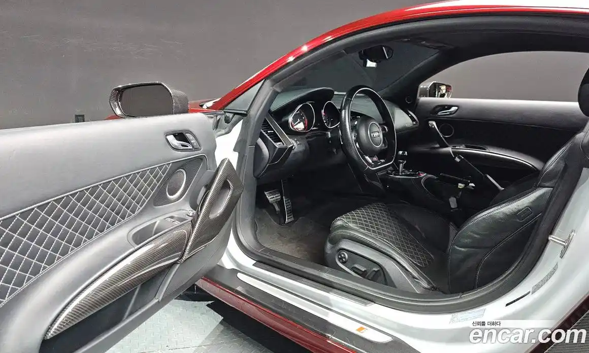 Audi R8 2015 5.2 Автомат в Москве № 223445, фото 4