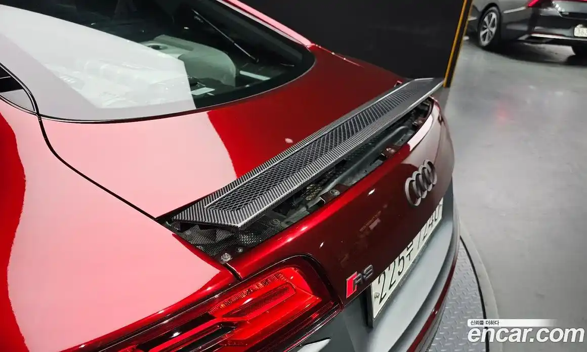 Audi R8 2015 5.2 Автомат в Москве № 223445, фото 8