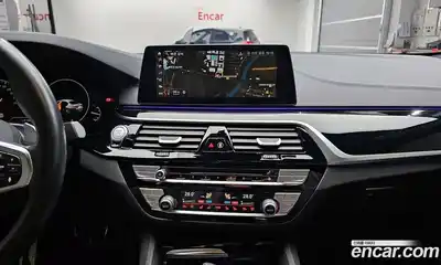 BMW 5-Series 2019 2.0 Автомат в Москве № 228258, миниатюра 2