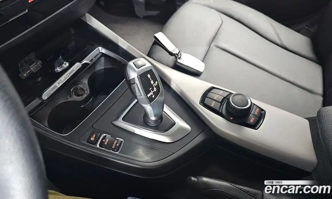 BMW 1-Series 2018 2.0 Автомат в Москве № 228555, фото 17